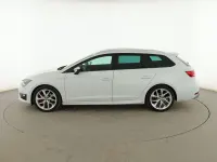 Usado Seat Leon FR 150 CV (110 kW) 2016 Blanco Familiar