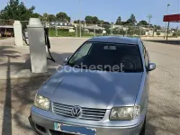 Usado VW Polo Trendline 75 CV (55 kW) 2001 Gris / plata Utilitario