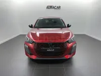 Usado Peugeot 208 Allure 110 CV (80 kW) 2026 Rojo Utilitario