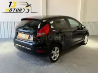 Usado Ford Fiesta Trend 96 CV (70 kW) 2009 Negro Berlina