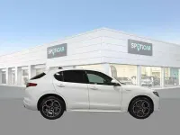 Usado Alfa Romeo Stelvio Veloce 209 CV (153 kW) 2021 Blanco SUV