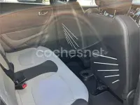 Usado Renault Captur Intens 90 CV (66 kW) 2017 Gris / plata SUV