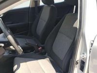 Usado Kia Stonic 101 CV (74 kW) 2021 Blanco SUV