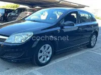 Usado Opel Astra Sport 110 CV (80 kW) 2010 Negro Berlina