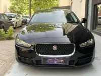 Usado Jaguar XE Prestige 180 CV (132 kW) 2015 Negro Berlina