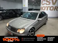 Käytetty Mercedes C220 Avantgarde 150 HP (110 kW) 2006 Peessi Sedan