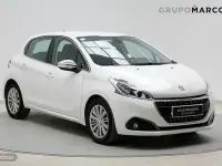 Usado Peugeot 208 Allure 100 CV (73 kW) 2018 Blanco Utilitario