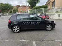 Usado VW Golf VI Highline 105 CV (77 kW) 2008 Negro Utilitario