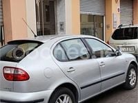 Usado Seat Leon Stella 90 CV (66 kW) 2003 Gris / plata Utilitario