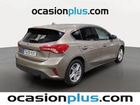 Usado Ford Focus Trend 125 CV (91 kW) 2019 Gris / plata Berlina
