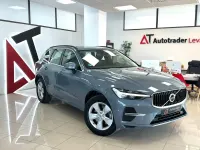 Käytetty Volvo XC60 Plus 200 HP (147 kW) 2023 Harmaa Katumaasturi