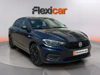Usado Fiat Tipo Lounge 95 CV (69 kW) 2019 Negro Berlina