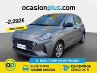 Usado Hyundai i10 67 CV (49 kW) 2022 Gris Utilitario