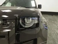 Usado Land Rover Defender SE Dynamic 300 CV (220 kW) 2025 Negro SUV