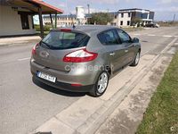 Usado Renault Mégane Dynamique 105 CV (77 kW) 2010 Beige Berlina