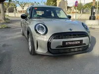 Usado Mini ONE 102 CV (75 kW) 2021 Gris / plata Utilitario