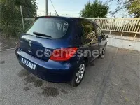 Usado Peugeot 307 110 CV (80 kW) 2006 Azul Berlina
