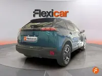 Usado Peugeot 2008 Allure 100 CV (73 kW) 2025 Verde SUV