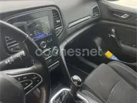 Usado Renault Mégane IV Bose Edition 110 CV (80 kW) 2016 Gris / plata Berlina