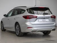 Usado Ford Focus ST-Line 126 CV (92 kW) 2023 Plateado Familiar