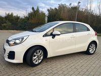 Usado Kia Rio 84 CV (61 kW) 2016 Blanco Berlina