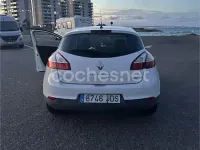 Usado Renault Mégane III LIMITED 110 CV (80 kW) 2015 Blanco Berlina