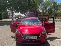 Usado Mazda 2 Style 90 CV (66 kW) 2017 Rojo Berlina