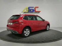 Usado Skoda Kamiq Active 110 CV (80 kW) 2020 Rojo SUV