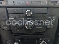 Usado Opel Insignia Cosmo 130 CV (95 kW) 2011 Gris / plata Familiar