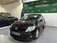 Usado Toyota Auris Luna 90 CV (66 kW) 2010 Negro Utilitario