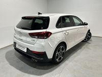 Usado Hyundai i30 N Line 120 CV (88 kW) 2024 Blanco Berlina