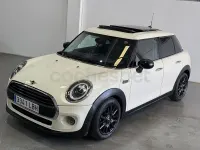 Usado Mini ONE 102 CV (75 kW) 2019 Beige Utilitario