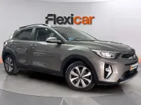 Usado Kia Stonic 120 CV (88 kW) 2022 Gris SUV