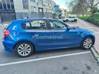 Usado BMW 118 122 CV (89 kW) 2007 Azul Utilitario