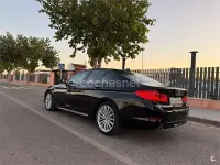 Usado BMW 518 Comfort Edition 150 CV (110 kW) 2018 Negro Familiar