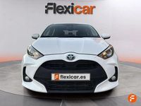 Usado Toyota Yaris Hybrid Active 116 CV (85 kW) 2020 Blanco Berlina