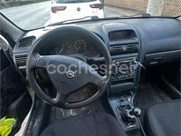 Usado Opel Astra Club 75 CV (55 kW) 2001 Gris / plata Berlina