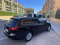 Usado VW Passat Advance 120 CV (88 kW) 2018 Negro Familiar