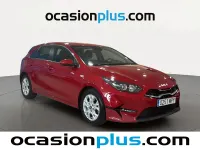 Usado Kia Ceed 120 CV (88 kW) 2024 Rojo Utilitario