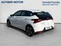 Usado Hyundai i20 84 CV (61 kW) 2021 Blanco Utilitario
