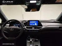 Usado Lexus UX 199 CV (146 kW) 2025 Gris / plata SUV