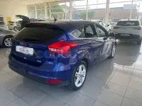 Usado Ford Focus Titanium 125 CV (91 kW) 2016 Azul Berlina