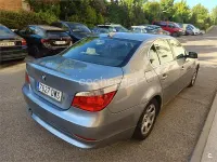 Usado BMW 520 163 CV (119 kW) 2006 Gris / plata Berlina