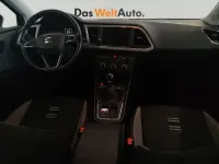 Usado Seat Leon Style 130 CV (95 kW) 2019 Negro