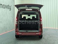 Usado Ford Tourneo Connect Titanium 120 CV (88 kW) 2020 Granate Monovolumen