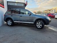 Usado VW Touareg 225 CV (165 kW) 2005 Gris / plata SUV