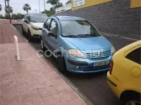 Usado Citroën C3 75 CV (55 kW) 2004 Azul Berlina
