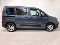 Usado Fiat Doblò 100 CV (73 kW) 2025 Violeta / lila Monovolumen