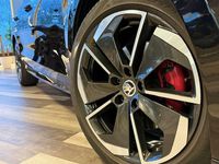 Usado Skoda Octavia RS 200 CV (147 kW) 2022 Negro Familiar