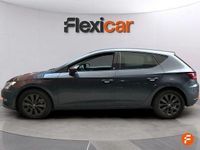 Usado Seat Leon Style 130 CV (95 kW) 2020 Gris Familiar